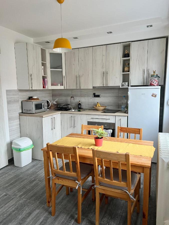 Comfortable Apartment In City Hub Belgrade Exterior photo